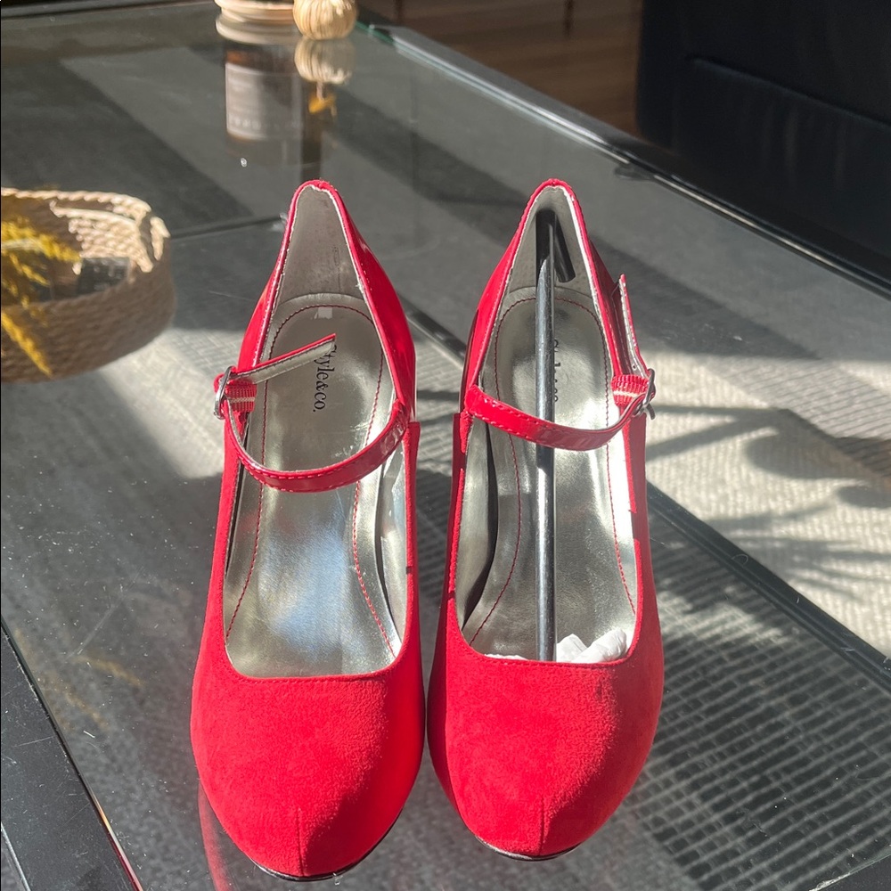Style & Co. Vibrant Red Heels